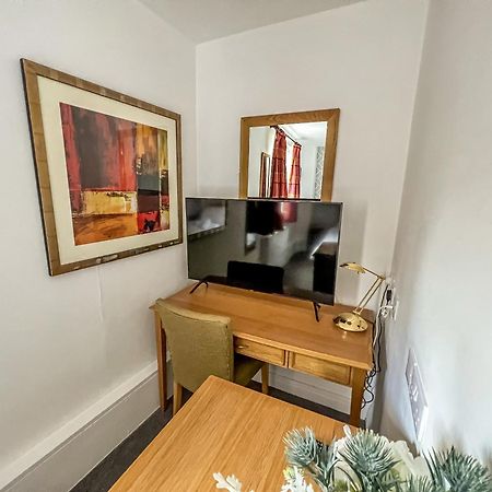 The Red Lion Hotel Сполдинг Екстериор снимка