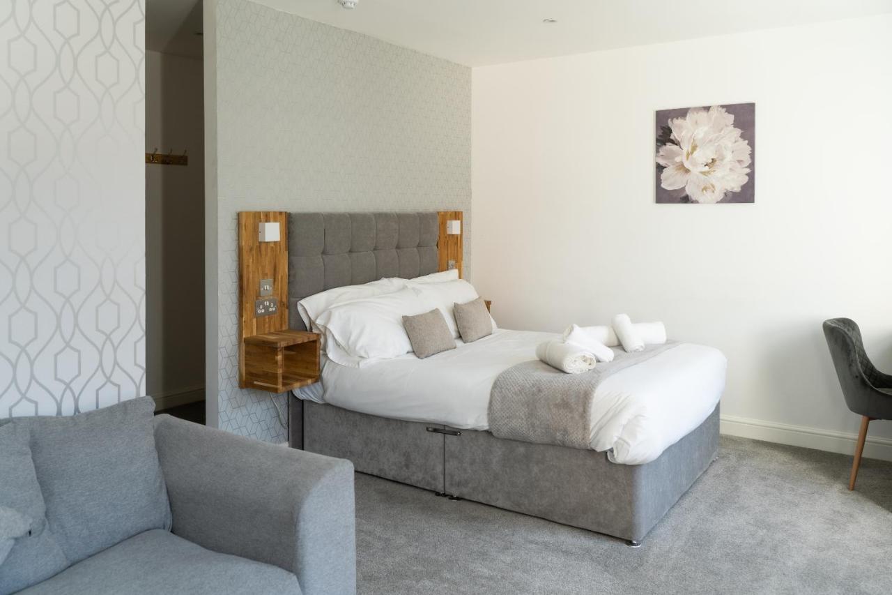 The Red Lion Hotel Сполдинг Екстериор снимка