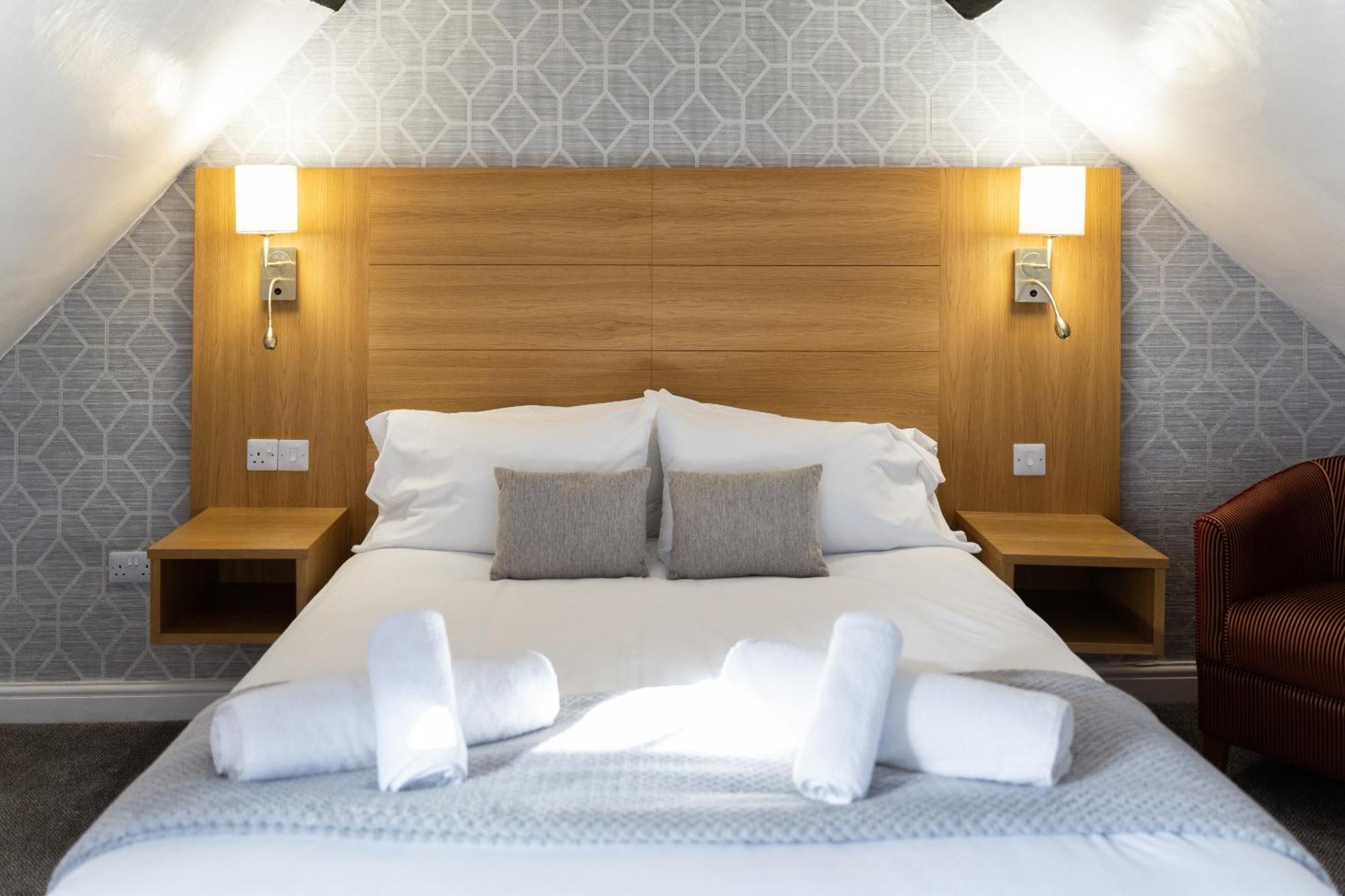 The Red Lion Hotel Сполдинг Екстериор снимка