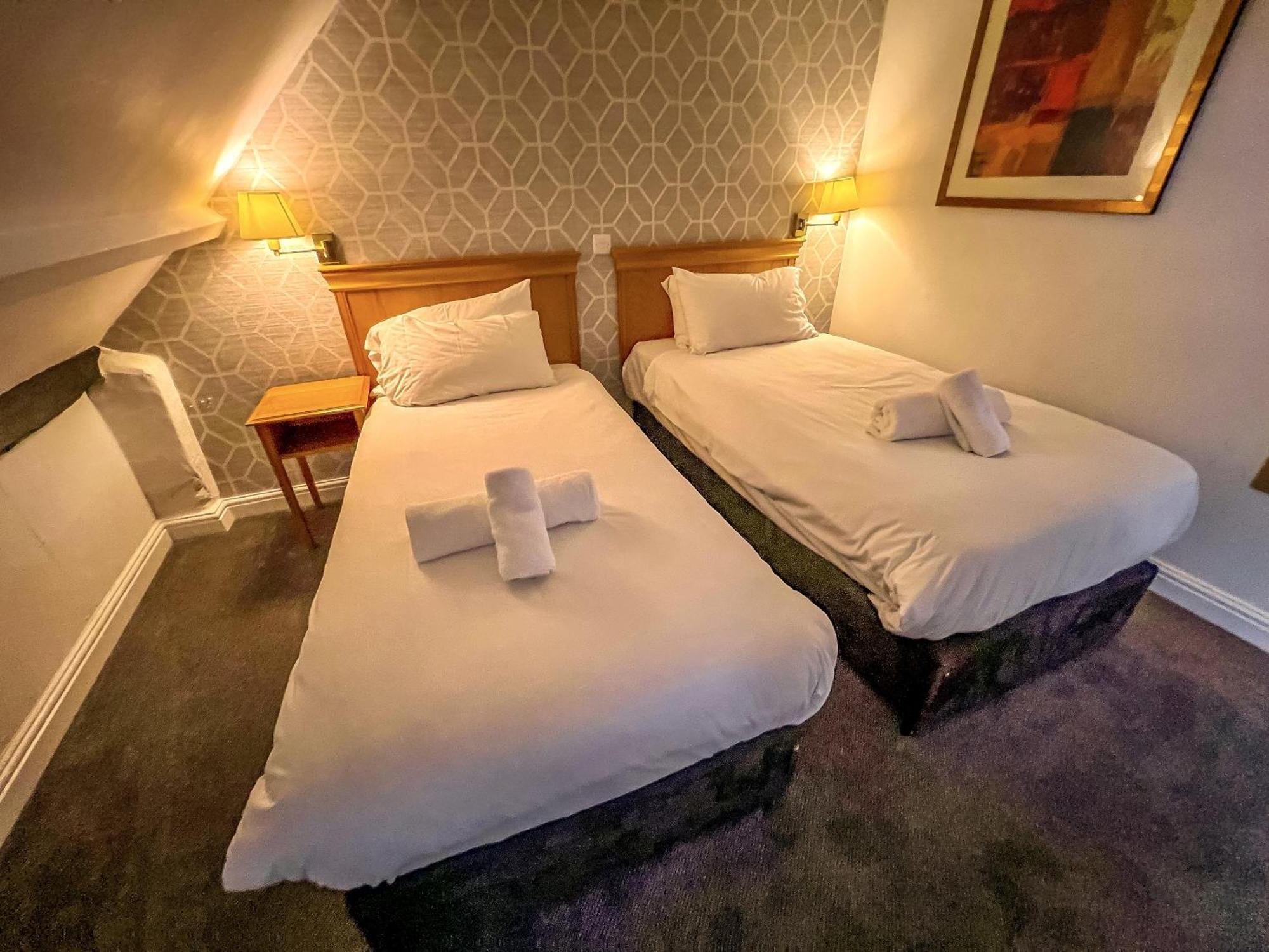 The Red Lion Hotel Сполдинг Екстериор снимка