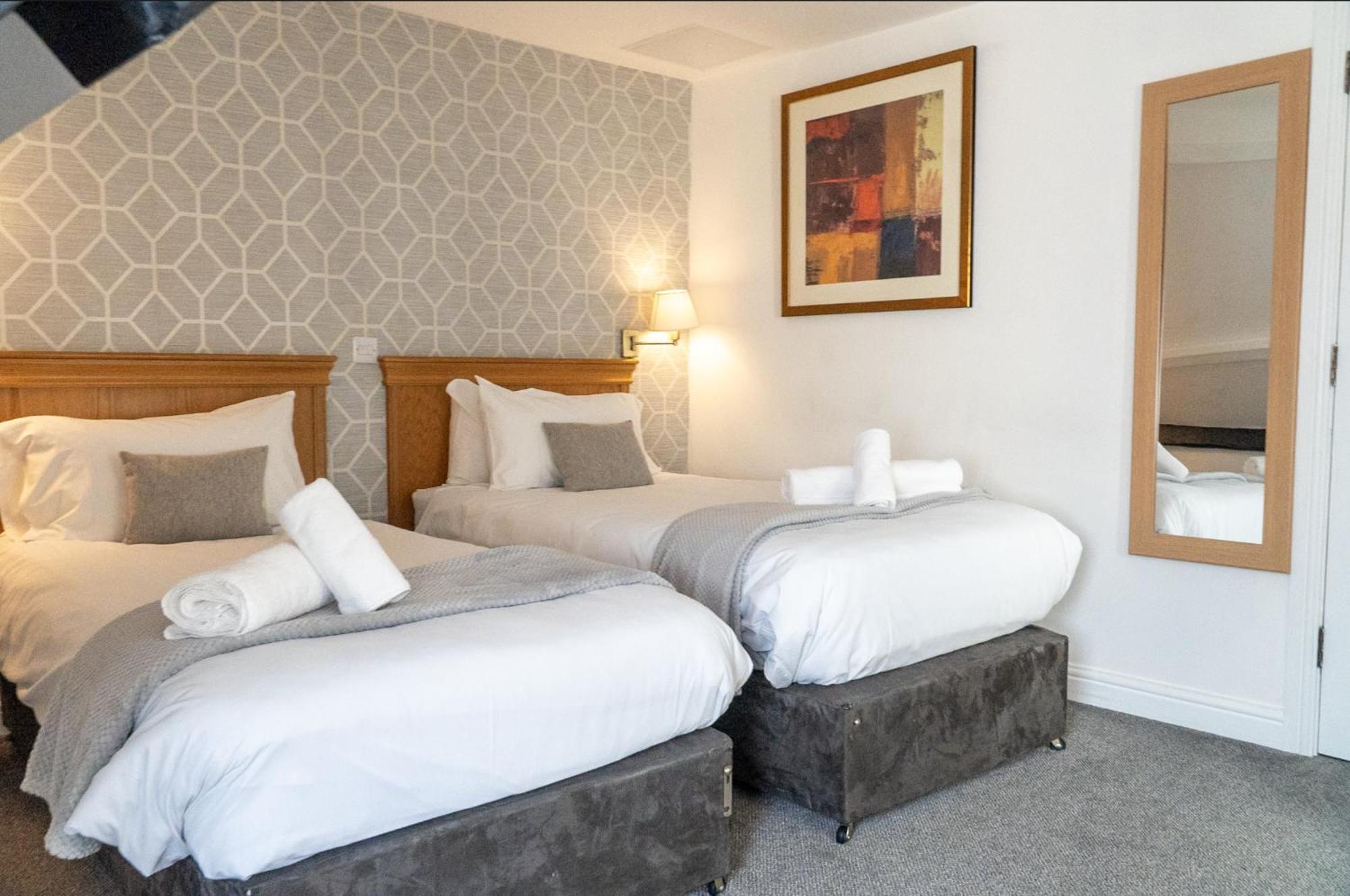 The Red Lion Hotel Сполдинг Стая снимка